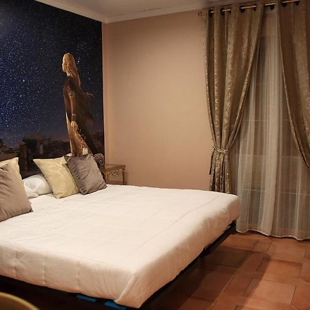 Hostal/Restaurante Fuentevieja Illana Exteriér fotografie